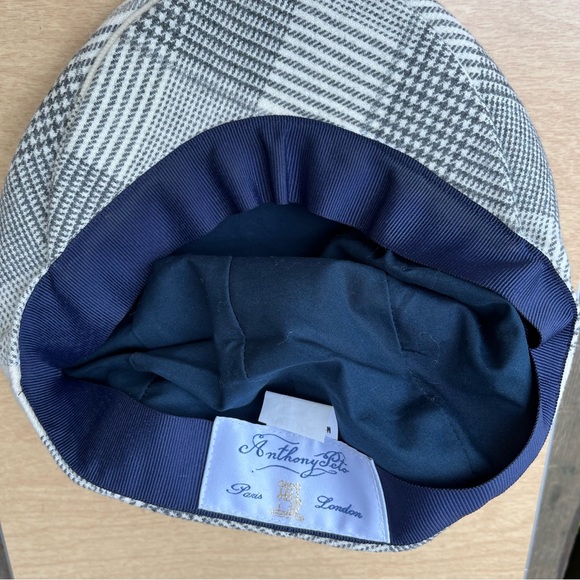 Anthony Peto Wool Plaid Flat Cap in Cream & Gray Sz 58 - Picture 10 of 14